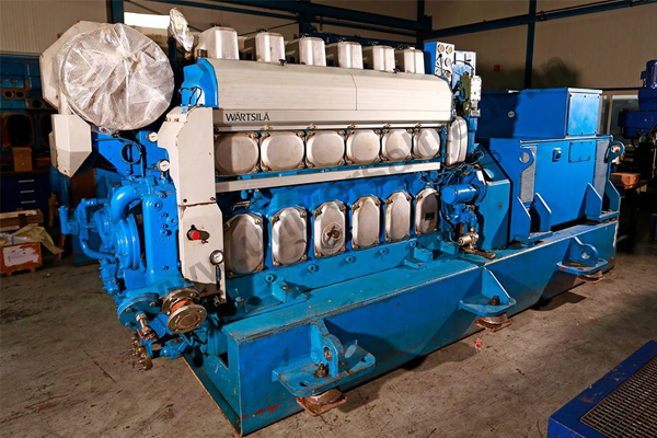Main & Aux. Engine